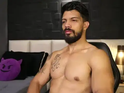 DannSaenz online show from February 17, 11:02 am