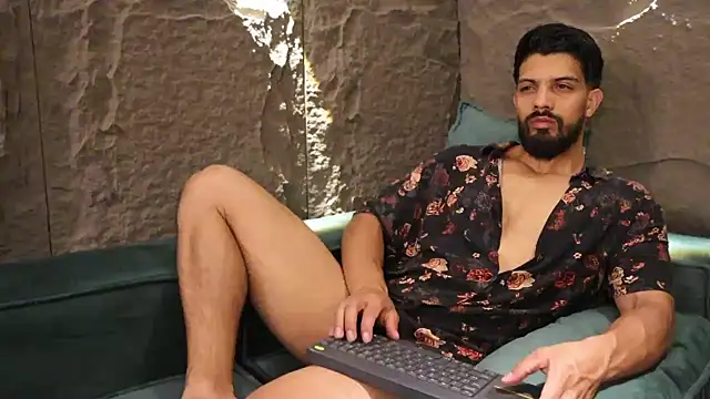 DannSaenz online show from March 6, 2:08 pm