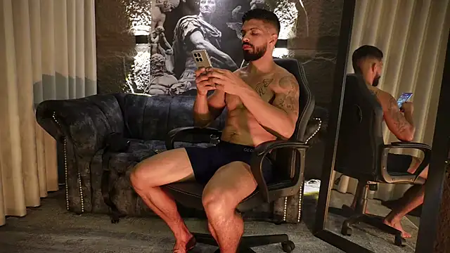 DannSaenz online show from February 13, 1:56 am