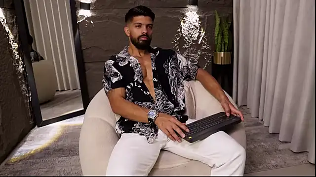 DannSaenz online show from April 8, 1:22 pm