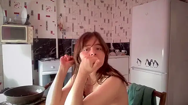 Diamond Tyler online show from June 2, 4:03 am