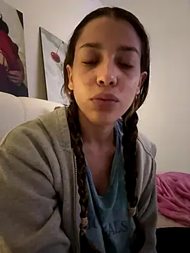 DanielaSaenz0 online show from October 13, 1:16 am