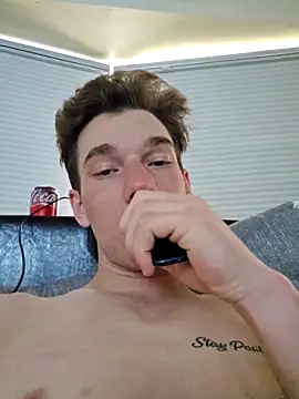 Snapshot of Greekgo123 chatting on March 8, 9:29 pm Greekgo123 online show from March 8, 9:29 pm