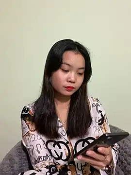 Maeve2k5 online show from December 30, 1:15 am