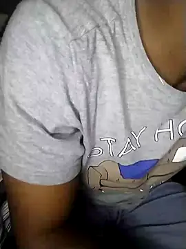 Convertiblechulo online show from June 1, 1:51 am
