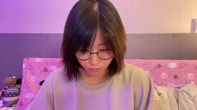 Ashepova000 online show from December 4, 1:09 pm