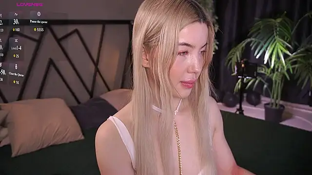 LindaThacker online show from March 13, 4:30 am