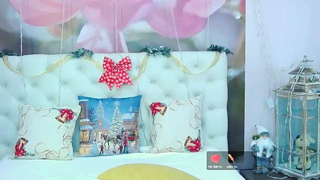 Snapshot of VioletUmi chatting on January 7, 2:51 pm VioletUmi online show from January 7, 2:51 pm