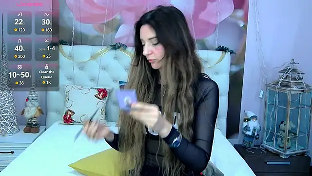 Snapshot of VioletUmi chatting on January 12, 8:36 am VioletUmi online show from January 12, 8:36 am