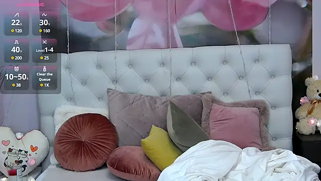 Snapshot of VioletUmi chatting on March 1, 8:34 am VioletUmi online show from March 1, 8:34 am