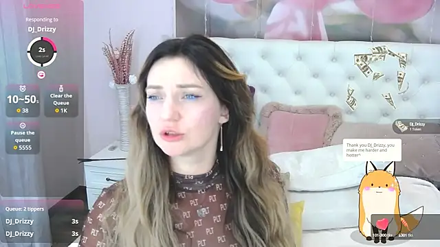 Snapshot of VioletUmi chatting on September 25, 9:35 am VioletUmi online show from September 25, 9:35 am