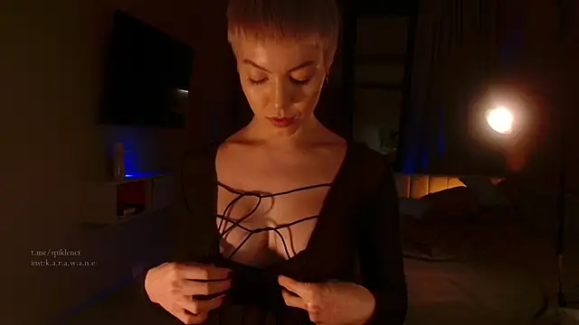 Snapshot of spiklencii chatting on October 13, 5:02 pm spiklencii online show from October 13, 5:02 pm