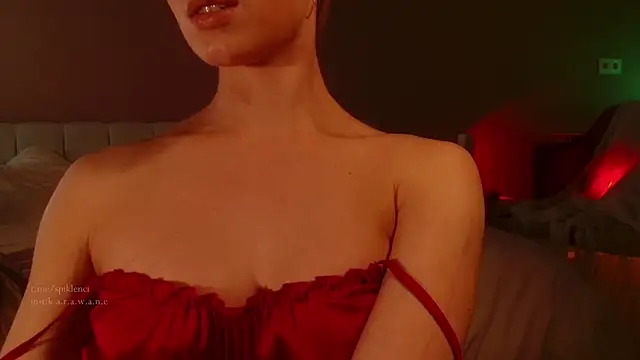 Snapshot of spiklencii chatting on November 18, 5:39 pm spiklencii online show from November 18, 5:39 pm