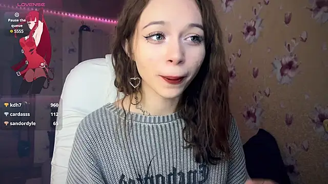 Snapshot of _SofiaBrown chatting on December 24, 8:27 pm SofiaBrown online show from December 24, 8:27 pm