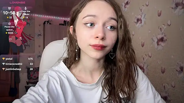 Snapshot of _SofiaBrown chatting on February 2, 6:53 pm SofiaBrown online show from February 2, 6:53 pm