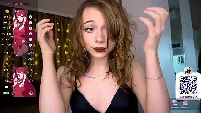 Snapshot of _SofiaBrown chatting on January 17, 1:21 am SofiaBrown online show from January 17, 1:21 am