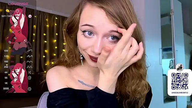 Snapshot of _SofiaBrown chatting on February 11, 8:03 pm SofiaBrown online show from February 11, 8:03 pm