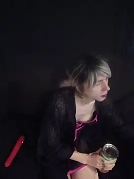 Snapshot of april_show_her chatting on March 3, 6:30 am april show her online show from March 3, 6:30 am