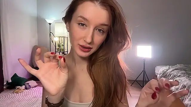 OmeliaDior online show from April 6, 10:33 pm