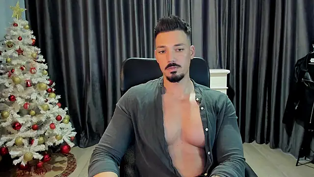 HaydenSpearss online show from December 15, 7:35 am