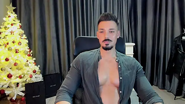 HaydenSpearss online show from December 27, 2:43 pm