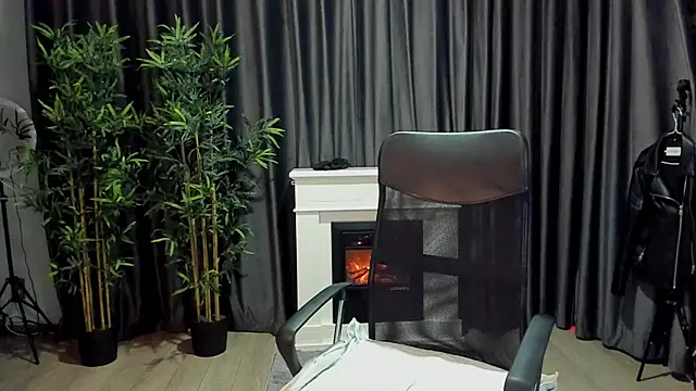 HaydenSpearss online show from March 18, 4:37 pm