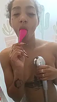 Laanegraofficial  online show from December 27, 8:07 pm