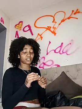 Laanegraofficial  online show from March 15, 7:27 pm