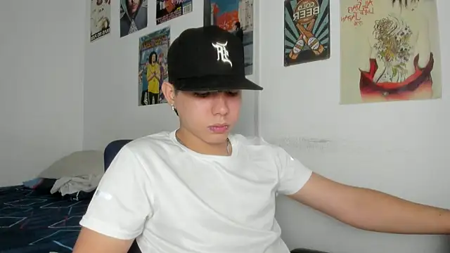 Snapshot of nathan_x1 chatting on November 11, 8:20 pm nathan x1 online show from November 11, 8:20 pm