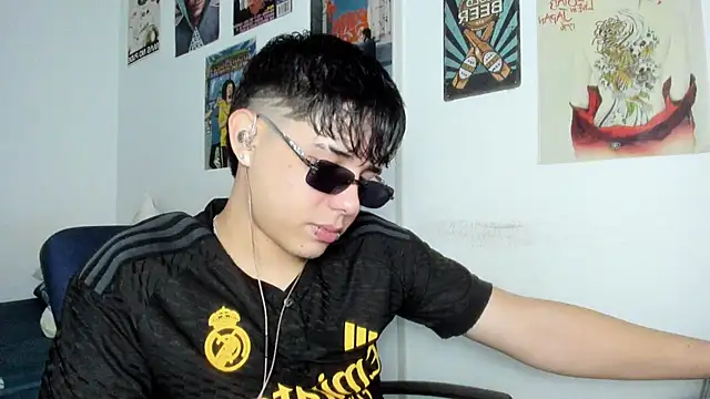 Snapshot of nathan_x1 chatting on December 23, 1:14 am nathan x1 online show from December 23, 1:14 am