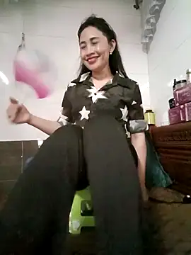 Snapshot of Wet_pussyxx chatting on November 8, 4:40 pm Wet pussyxx online show from November 8, 4:40 pm