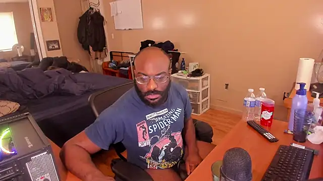 MrChuckDailyXXX online show from January 2, 4:46 pm