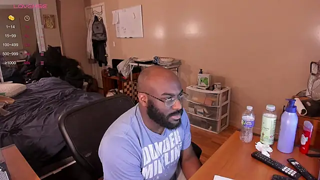 MrChuckDailyXXX online show from February 10, 1:35 am