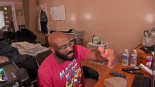 MrChuckDailyXXX online show from February 13, 3:03 pm