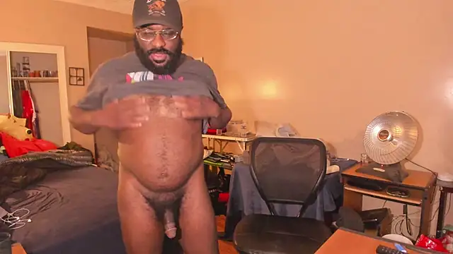 MrChuckDailyXXX online show from April 27, 5:05 am