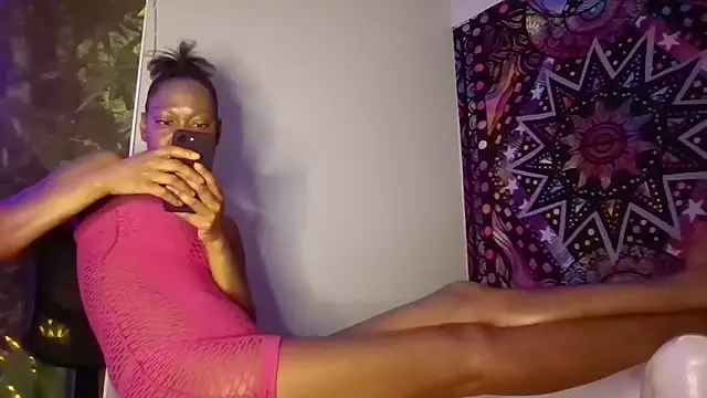 C0ffeecoolatte online show from March 30, 2:12 am