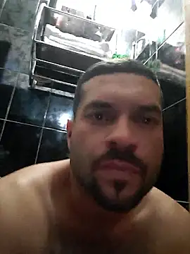 Snapshot of Rober2230 chatting on December 3, 4:36 am Rober2230 online show from December 3, 4:36 am