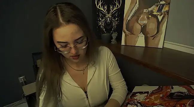 luxie milady online show from March 21, 1:12 pm