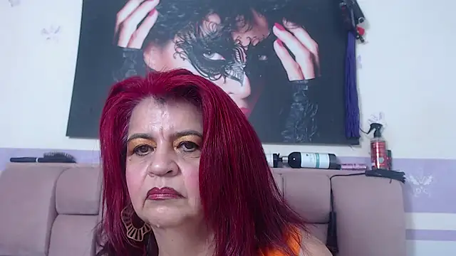 Snapshot of RoxetteMature chatting on October 6, 12:13 pm RoxetteMature online show from October 6, 12:13 pm