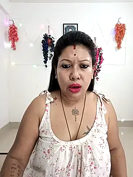 Snapshot of YOUR_LOVELY-40 chatting on November 23, 1:55 pm YOUR LOVELY-40 online show from November 23, 1:55 pm