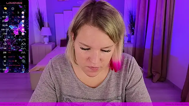 EVAshinyGIRL online show from December 20, 7:44 am