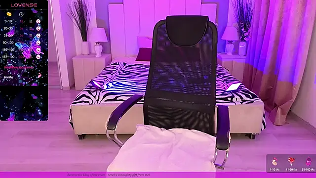 EVAshinyGIRL online show from January 9, 11:47 am