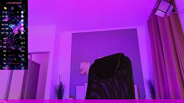 EVAshinyGIRL online show from January 23, 3:43 pm