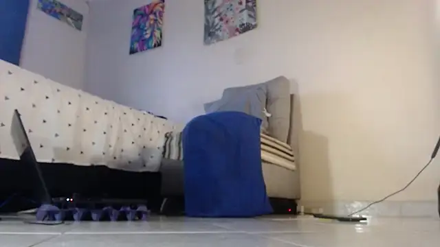 Snapshot of carlajames_ chatting on June 22, 10:40 pm carlajames online show from June 22, 10:40 pm