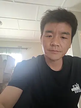 kisstoyousoon2024 online show from December 15, 12:20 pm