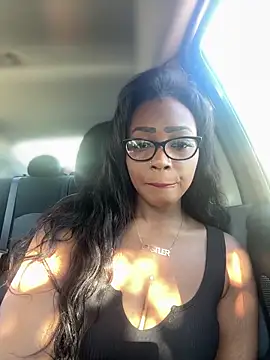 Blazerina online show from October 5, 7:45 pm