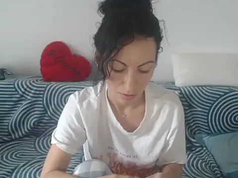 Emmatoo online show from June 2, 9:44 am