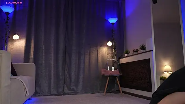 Amely Young online show from February 6, 1:10 am