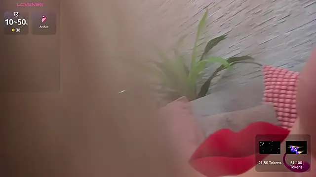 Snapshot of Jessy_Jo chatting on February 12, 7:47 am Jessy Jo online show from February 12, 7:47 am