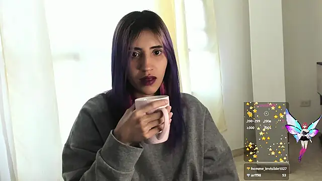 linnie  online show from December 12, 11:29 am